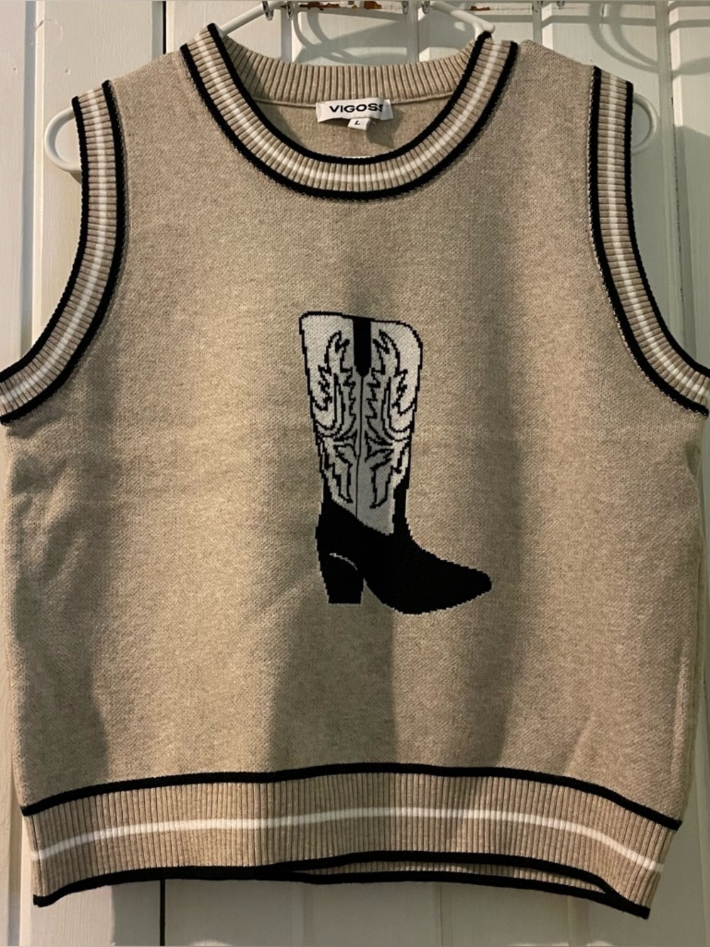 VIGOSS cowboy boot vest-large NWOT